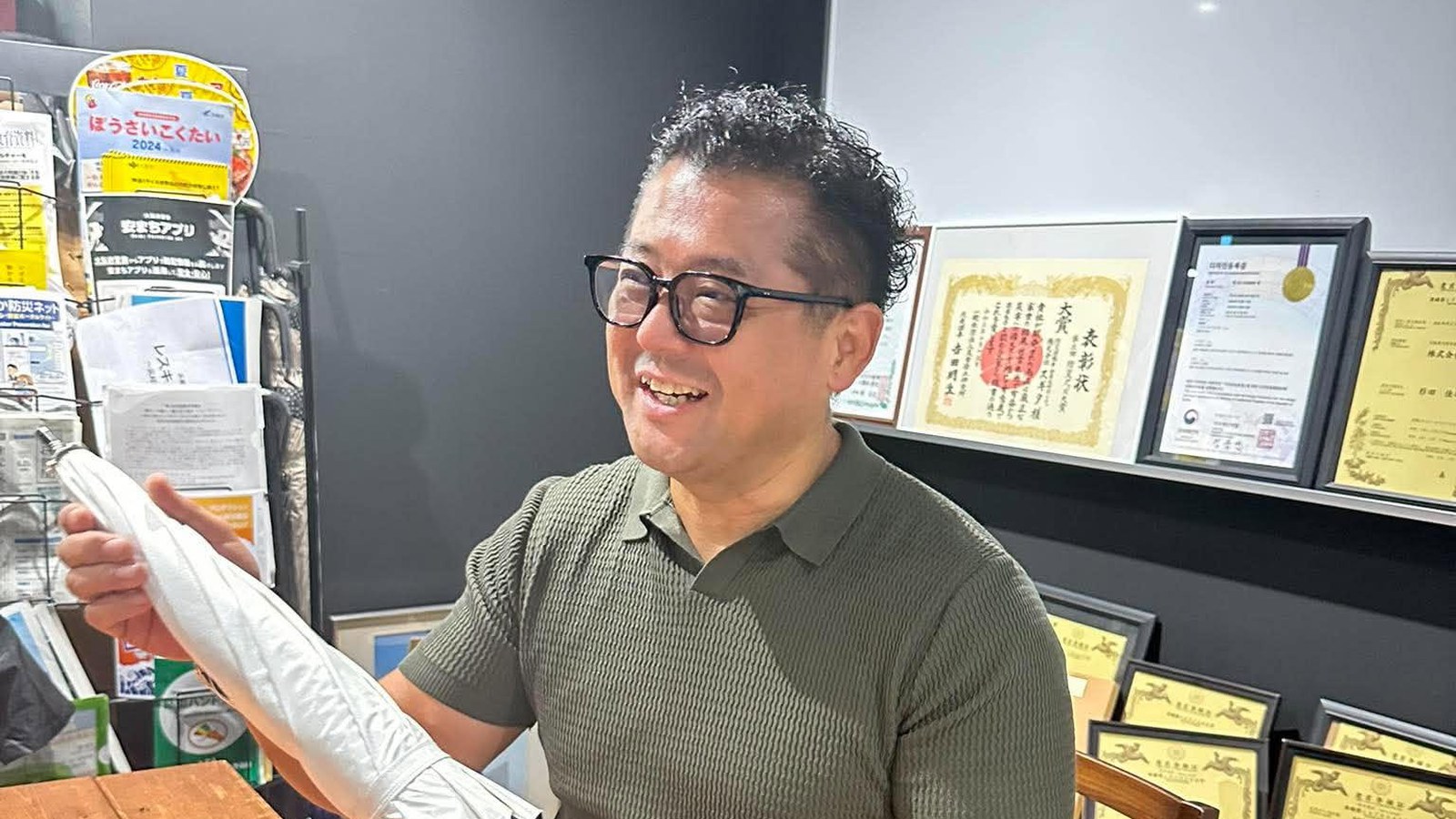 熱中症対策日傘について語るスギタ株式会社 杉田佳之さん