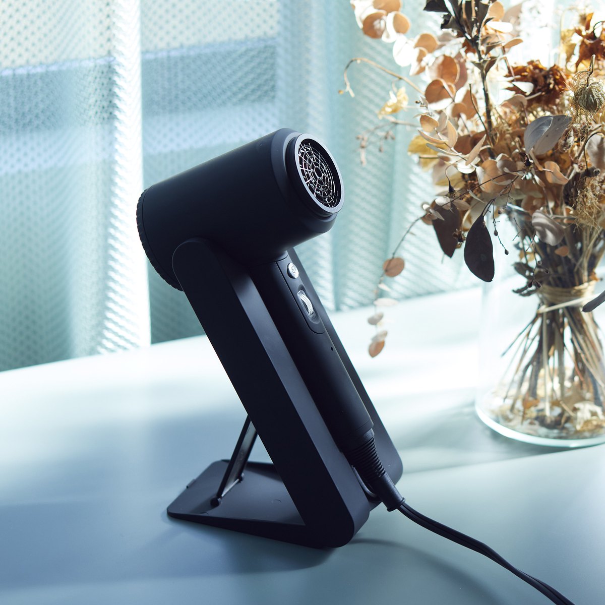 KALOS BEAUTY TECHNOLOGYのヘアドライヤー Dr.Beau KAZE nice Dryer